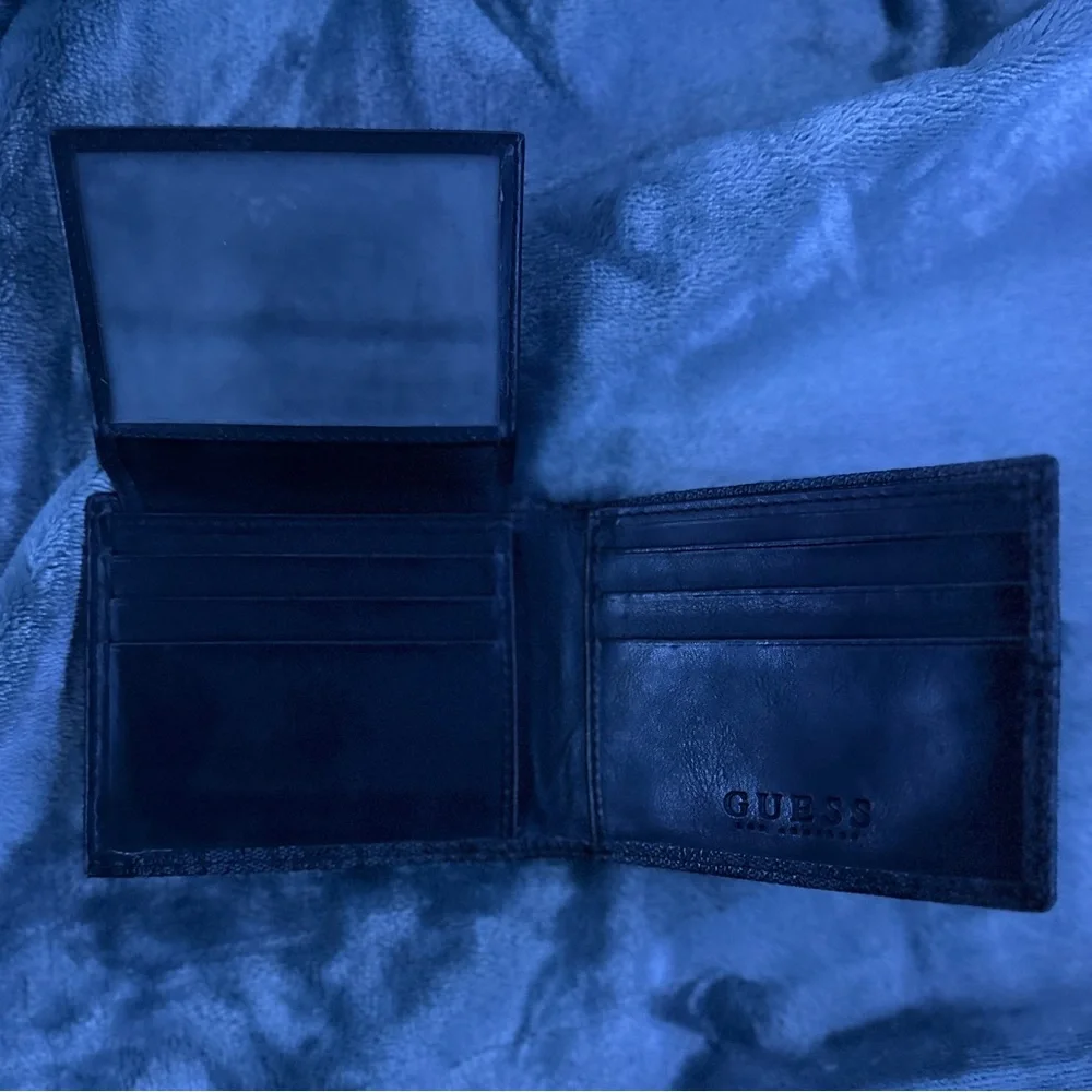 Guess wallet men